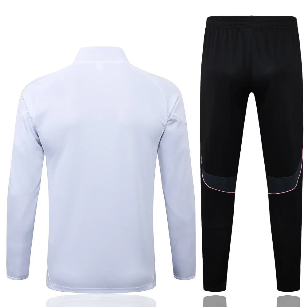 Chandal Juventus 25-26, cremallera completa, Modelo 3