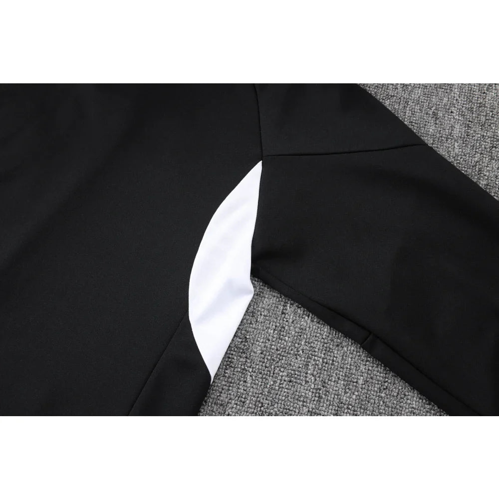 Chandal Liverpool 25-26, cremallera completa, Modelo 3