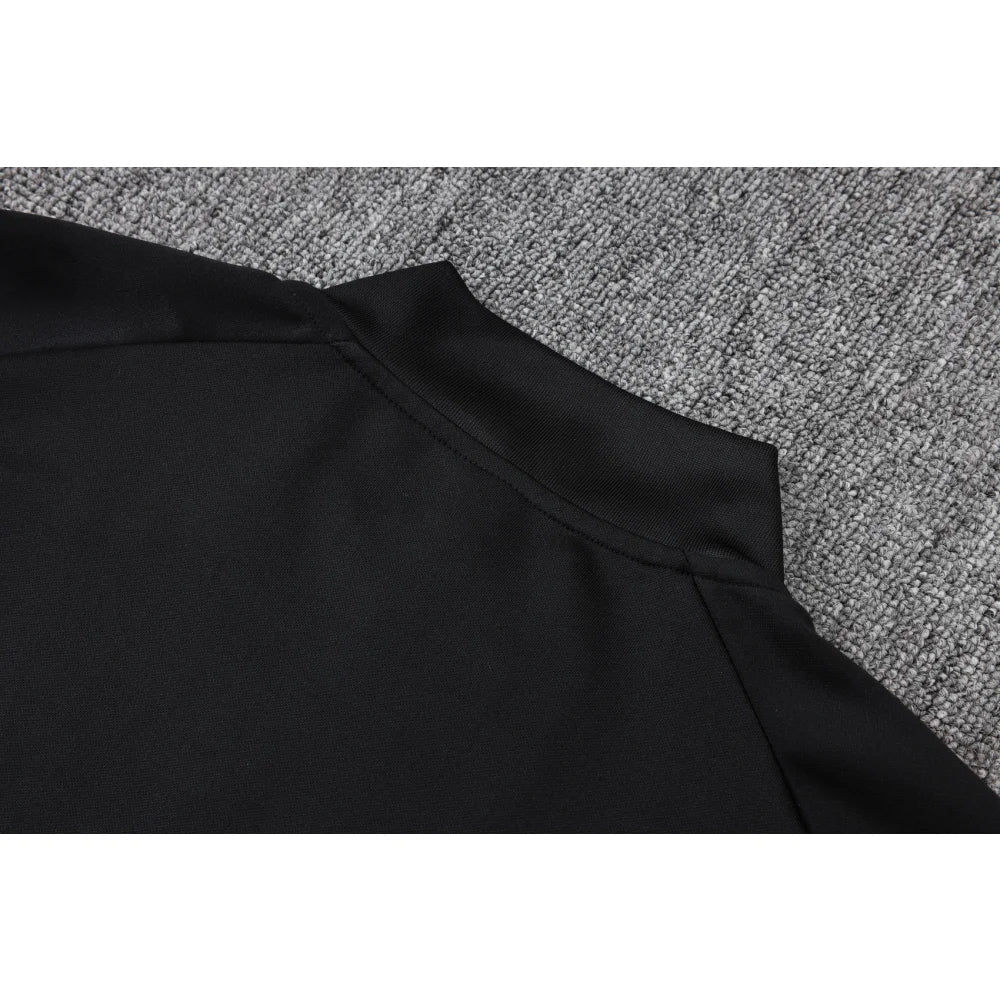Chandal Liverpool 25-26, cremallera completa, Modelo 3