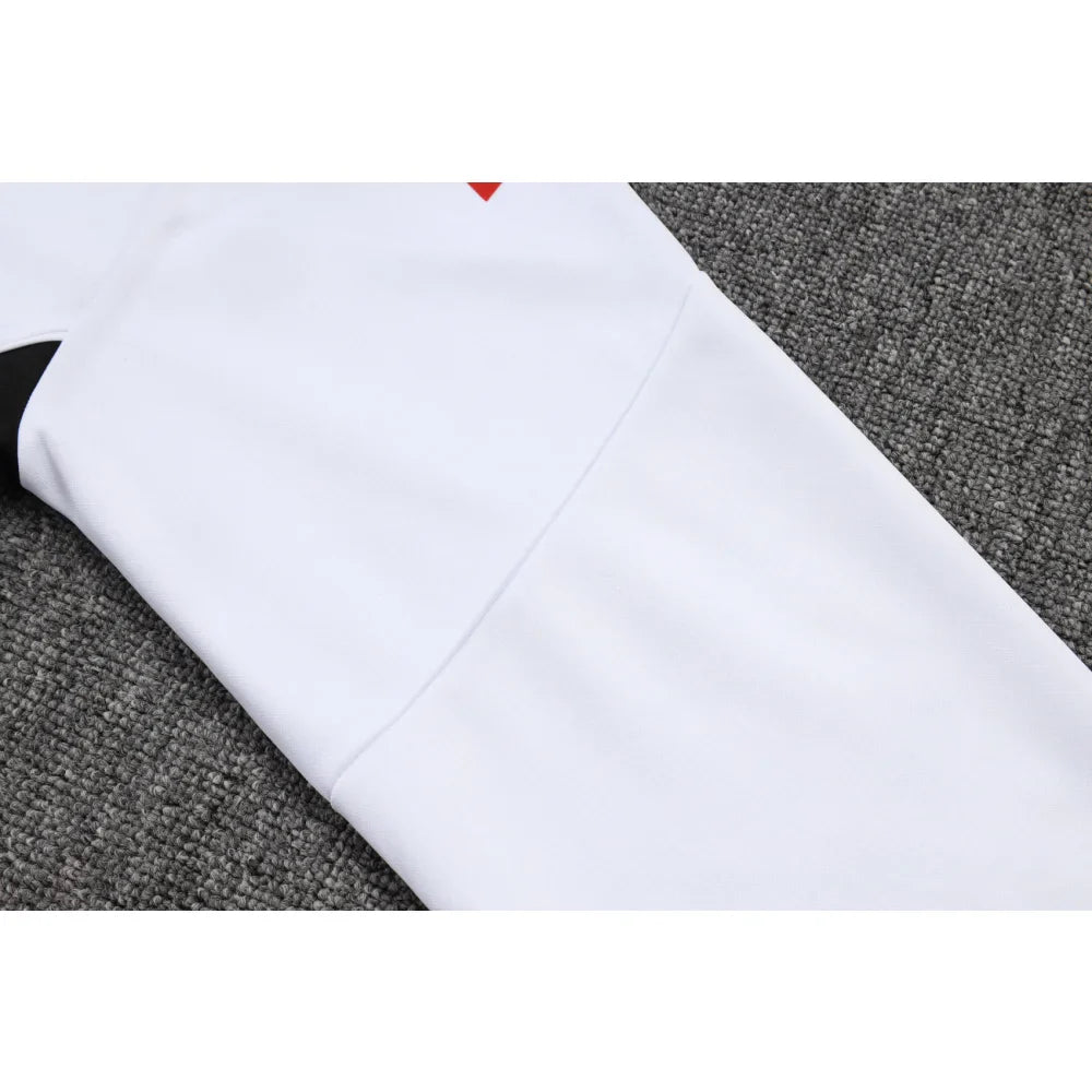 Chandal Liverpool 25-26, cremallera completa, Modelo 4