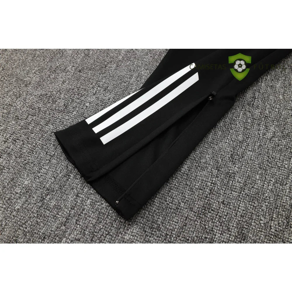Chandal Manchester United 24-25, cremallera completa, Modelo 1