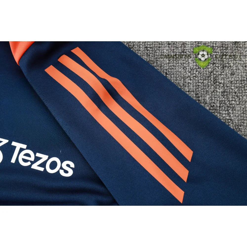Chandal Manchester United 24-25, cremallera completa, Modelo 3