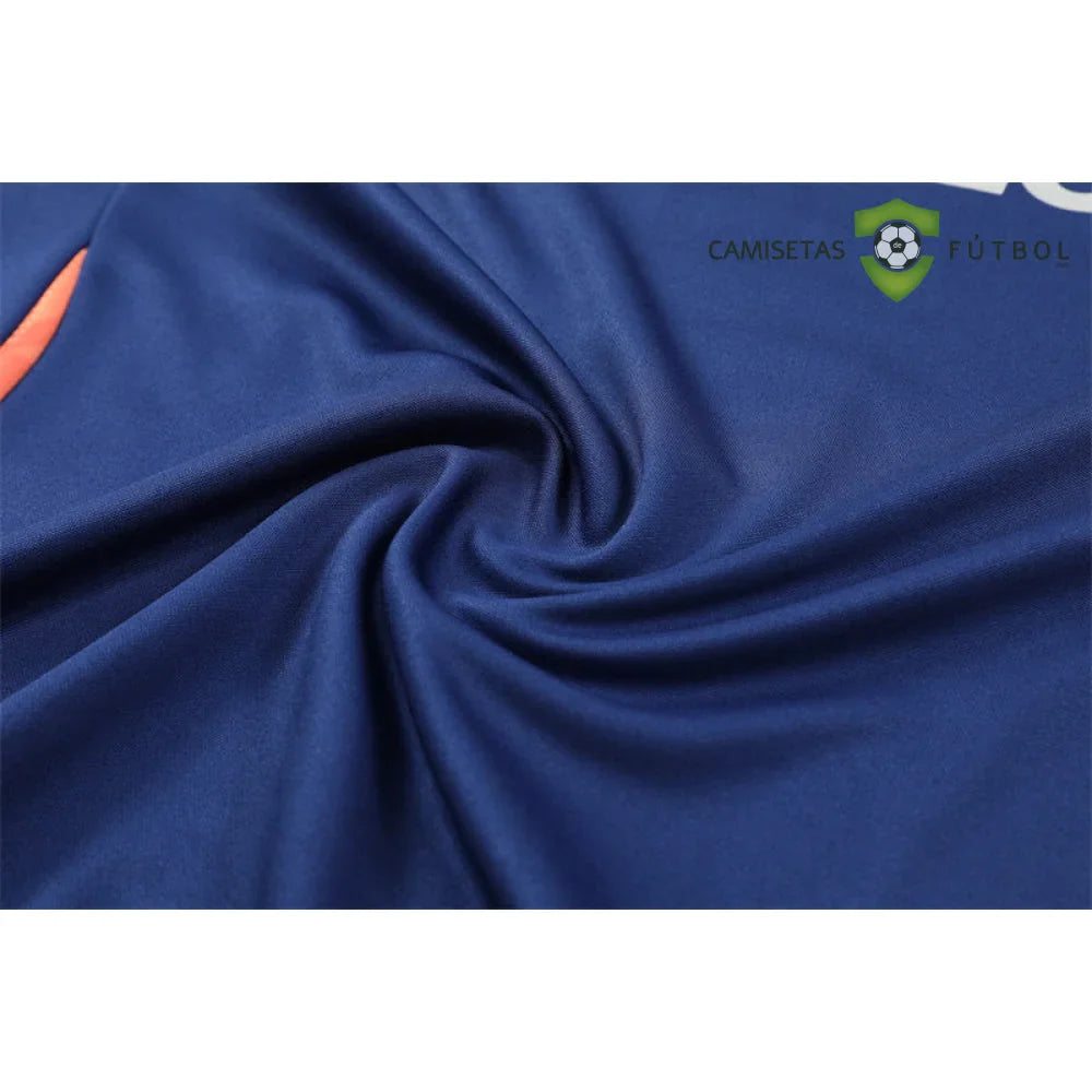 Chandal Manchester United 24-25, media cremallera, Modelo 1