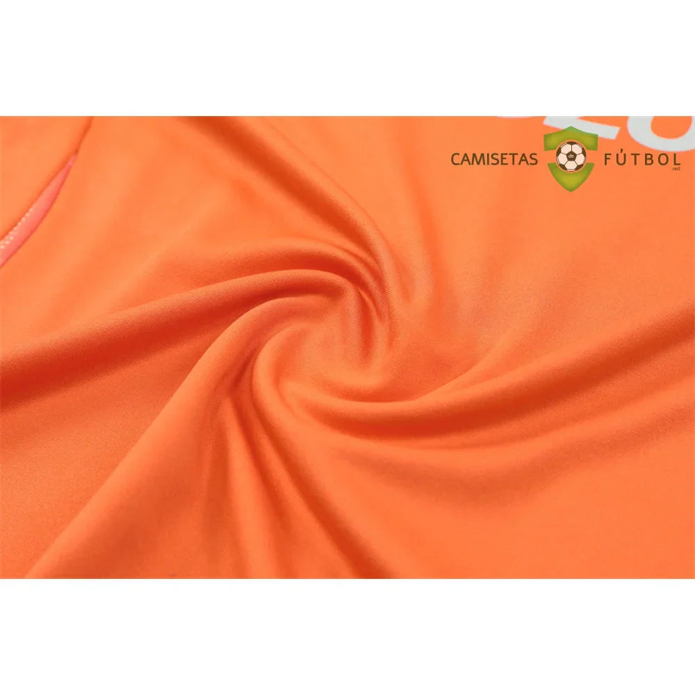Chandal Manchester United 24-25, media cremallera, Modelo 2