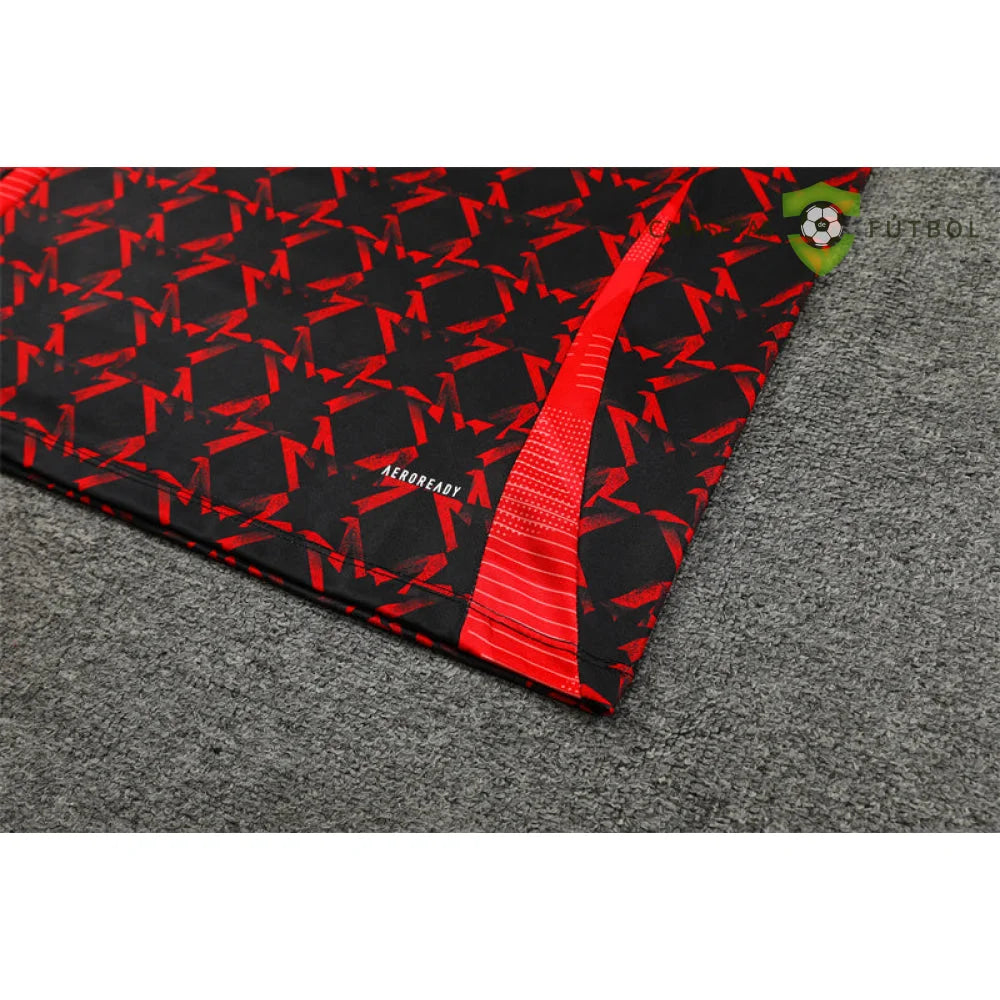Chandal Manchester United 24-25, media cremallera, Modelo 3