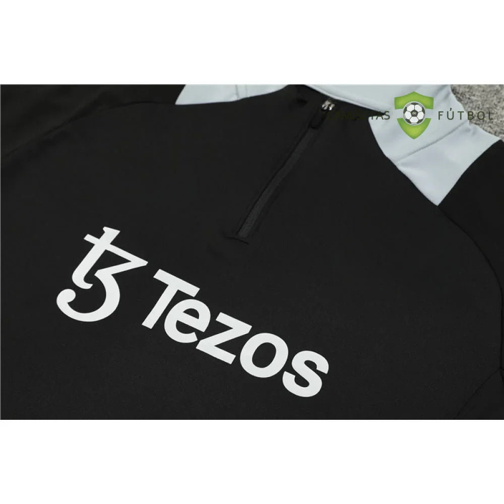 Chandal Manchester United 24-25, media cremallera, Modelo 4