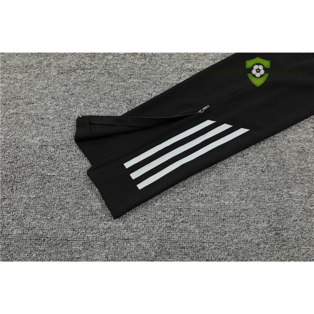 Chandal Manchester United 24-25, media cremallera, Modelo 5