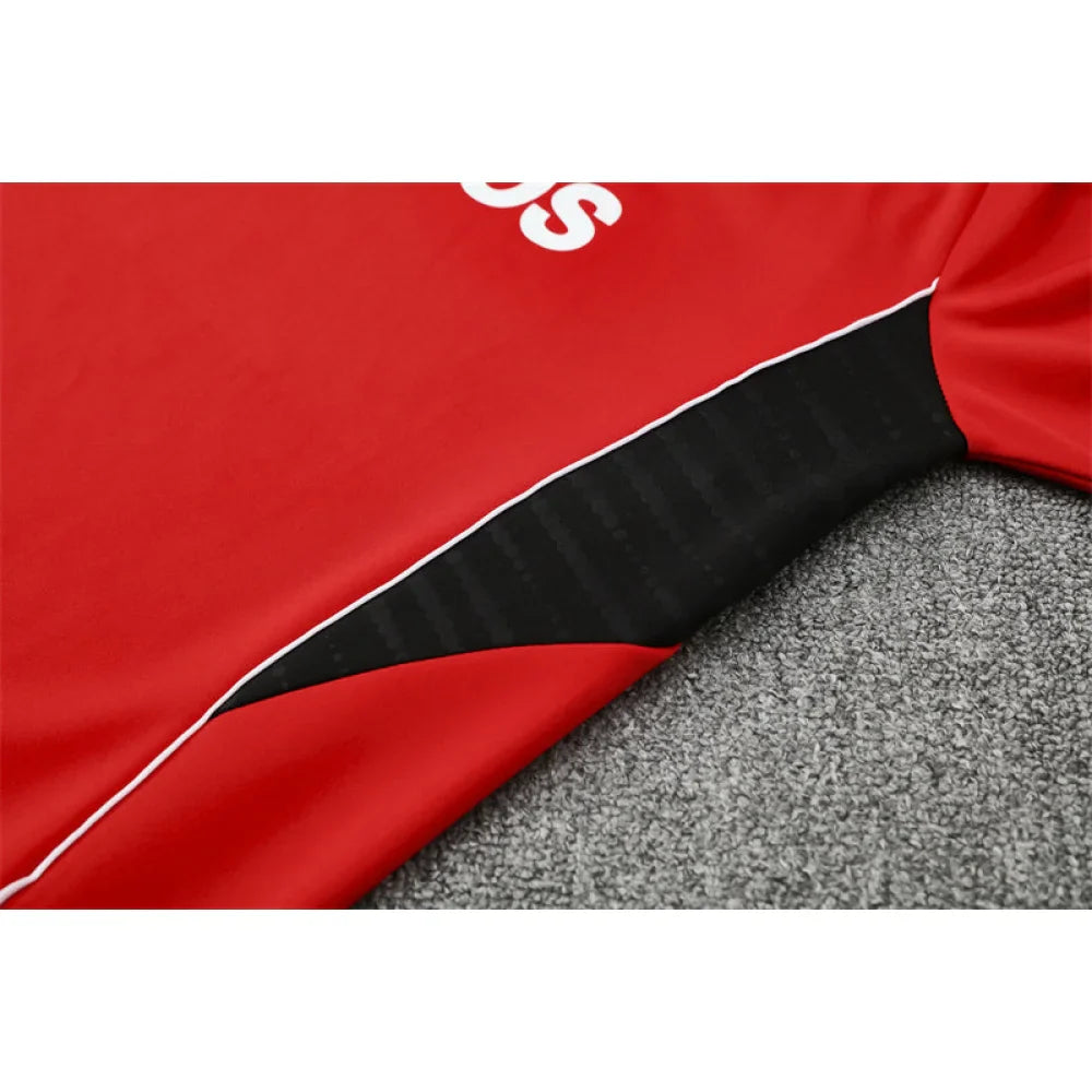 Chandal Manchester United 25-26, media cremallera, Modelo 2