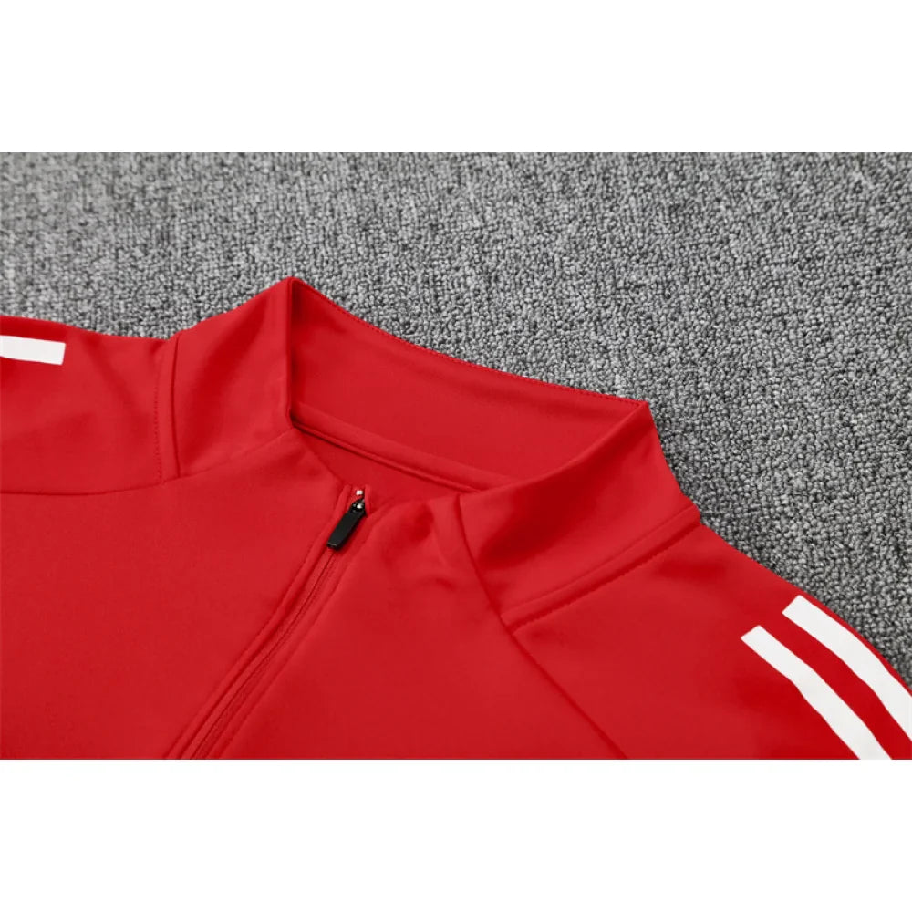 Chandal Manchester United 25-26, media cremallera, Modelo 2