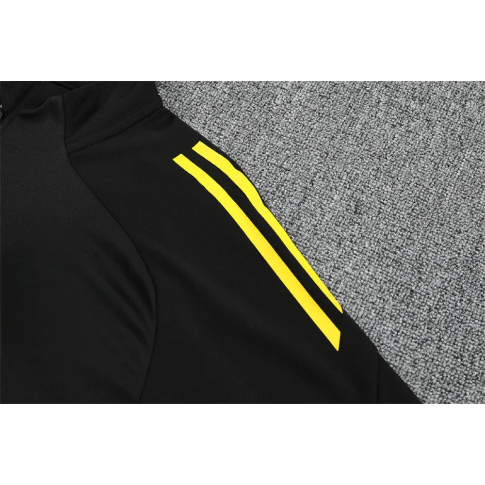 Chandal Manchester United 25-26, media cremallera, Modelo 5