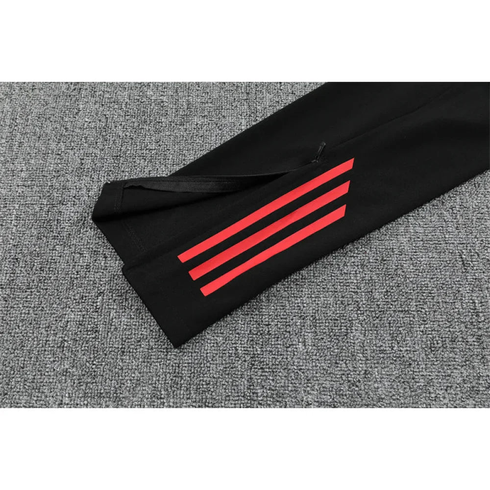 Chandal Manchester United 25-26, media cremallera, Modelo 6