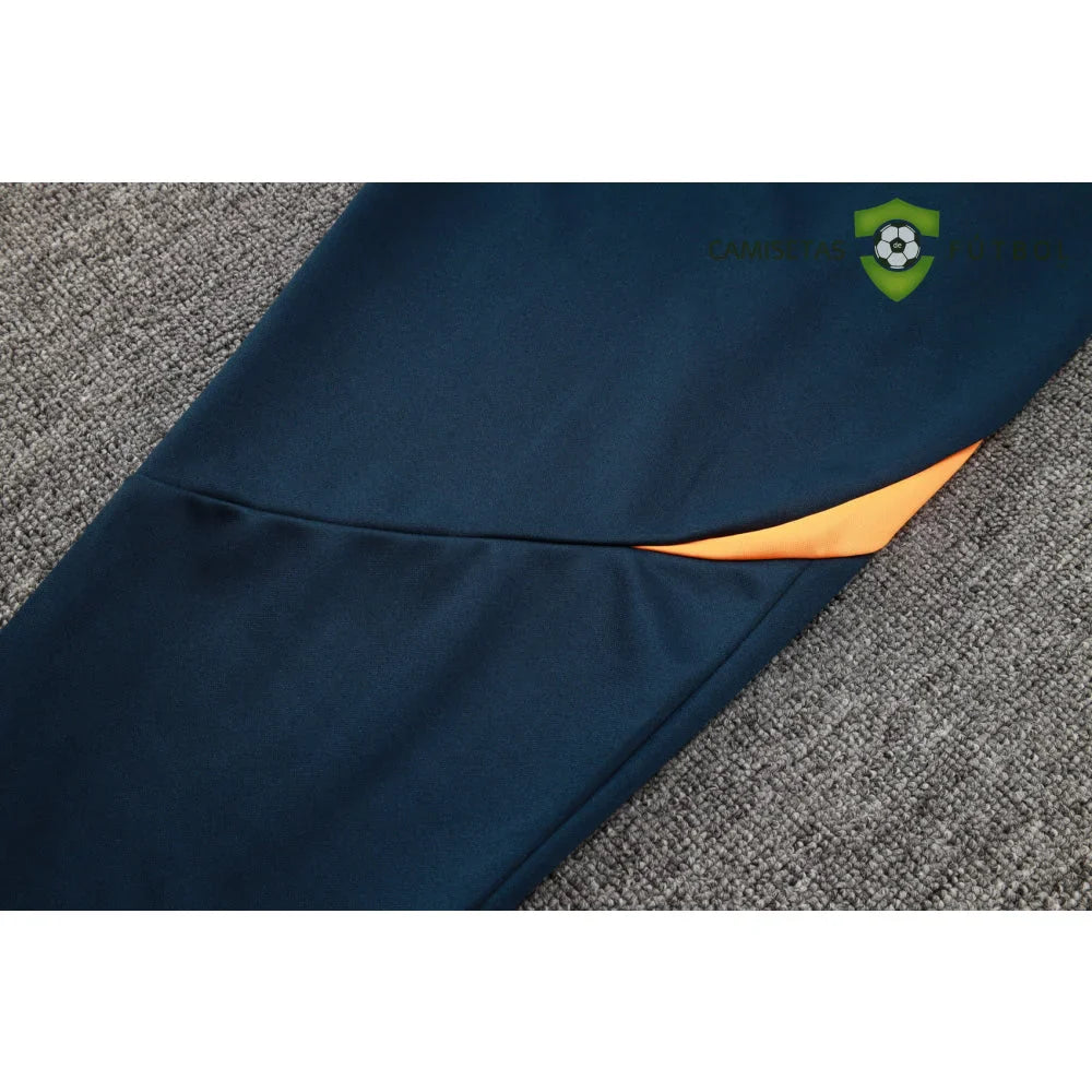 Chandal R.M. 24-25, cremallera completa, Modelo 3