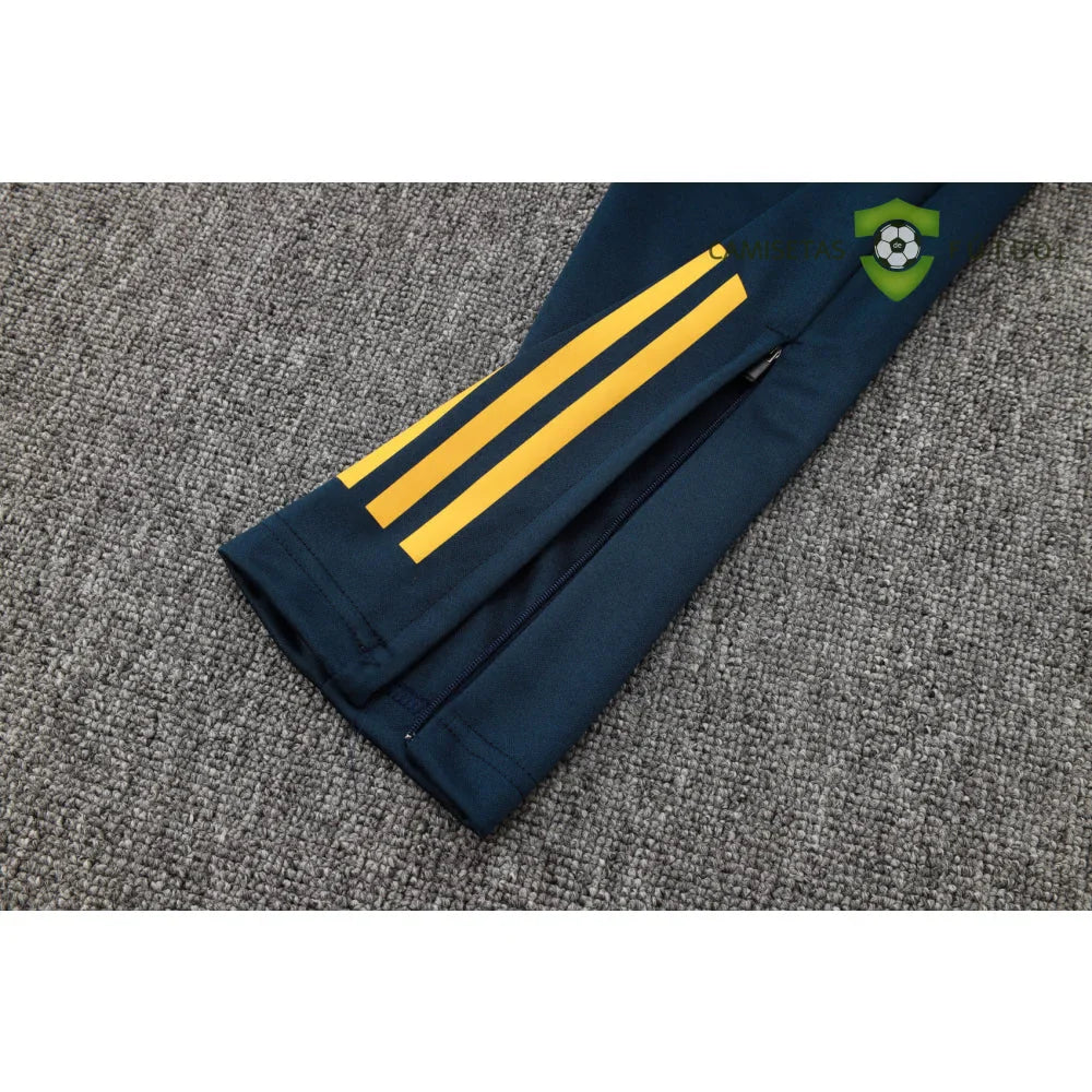 Chandal R.M. 24-25, cremallera completa, Modelo 3