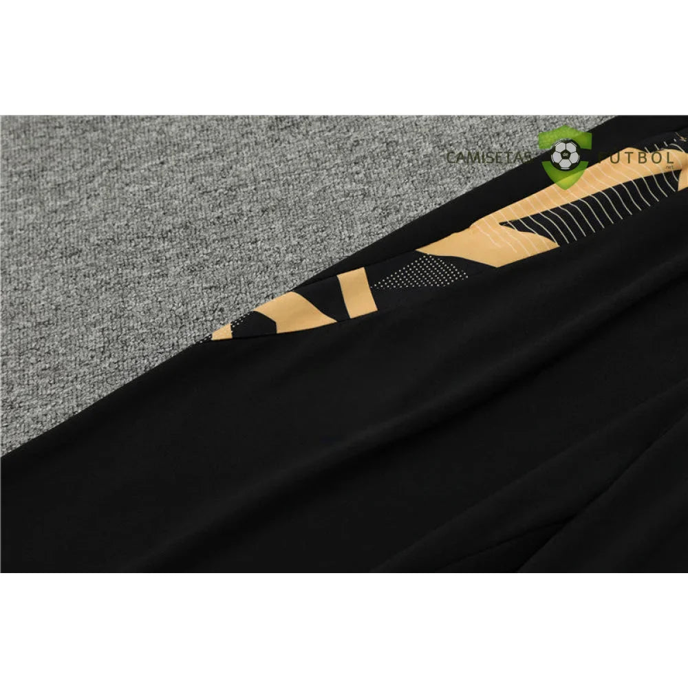 Chandal R.M. 24-25, media cremallera, Modelo 6