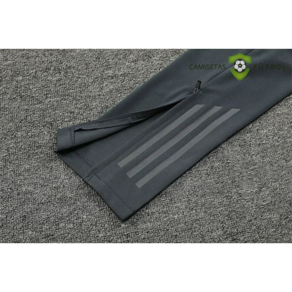 Chandal R.M. 24-25, media cremallera, Modelo 8