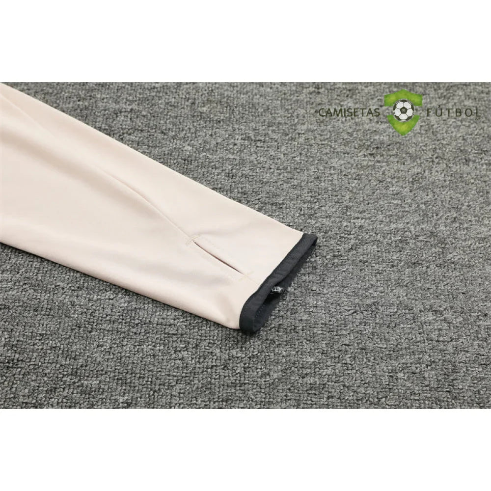 Chandal R.M. 24-25, media cremallera, Modelo 8