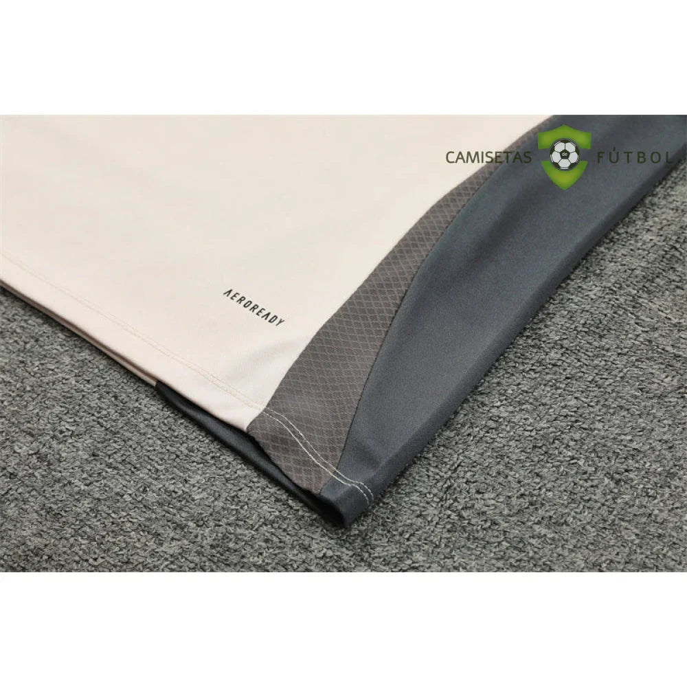 Chandal R.M. 24-25, media cremallera, Modelo 8