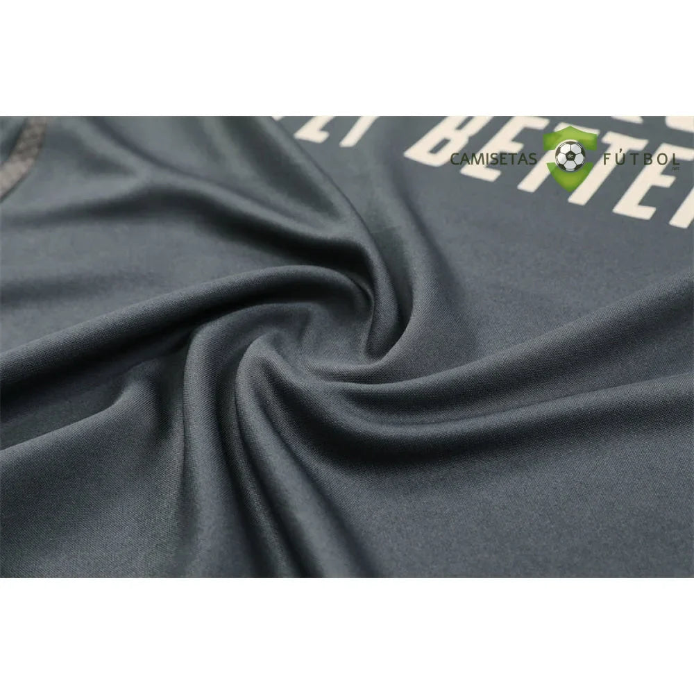 Chandal R.M. 24-25, media cremallera, Modelo 9