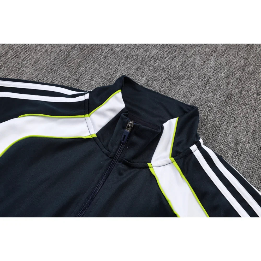 Chandal R.M. 25-26, cremallera completa, Modelo 10