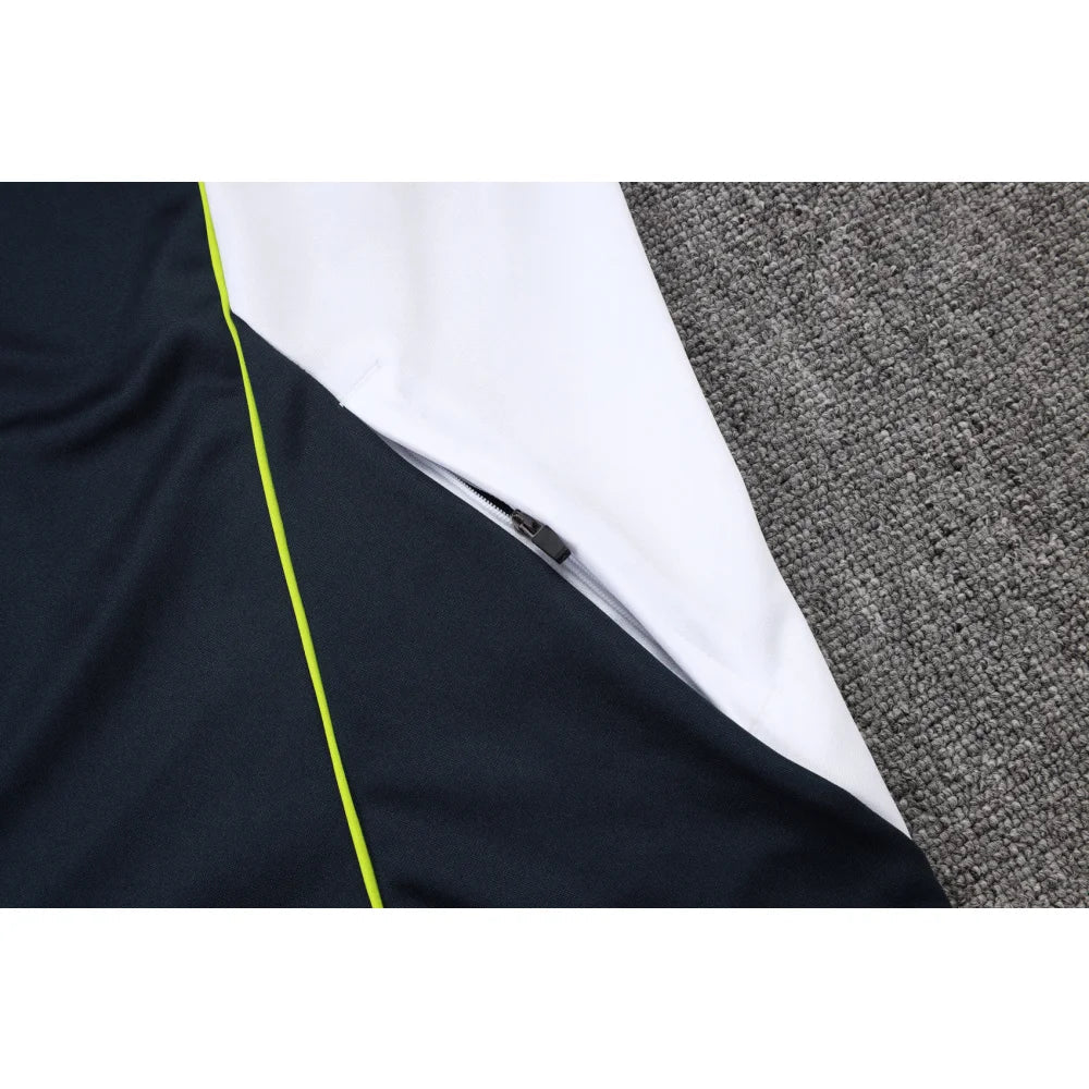 Chandal R.M. 25-26, cremallera completa, Modelo 10