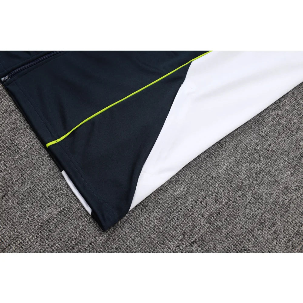 Chandal R.M. 25-26, cremallera completa, Modelo 10