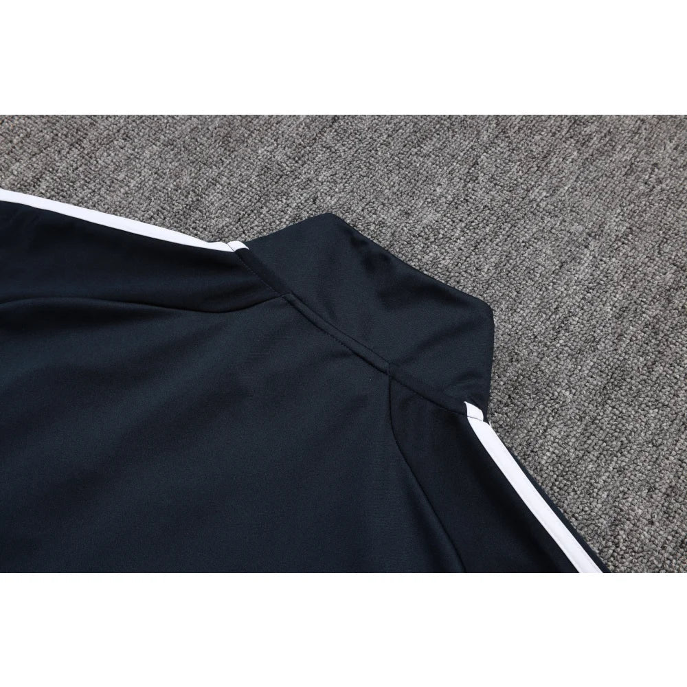 Chandal R.M. 25-26, cremallera completa, Modelo 10