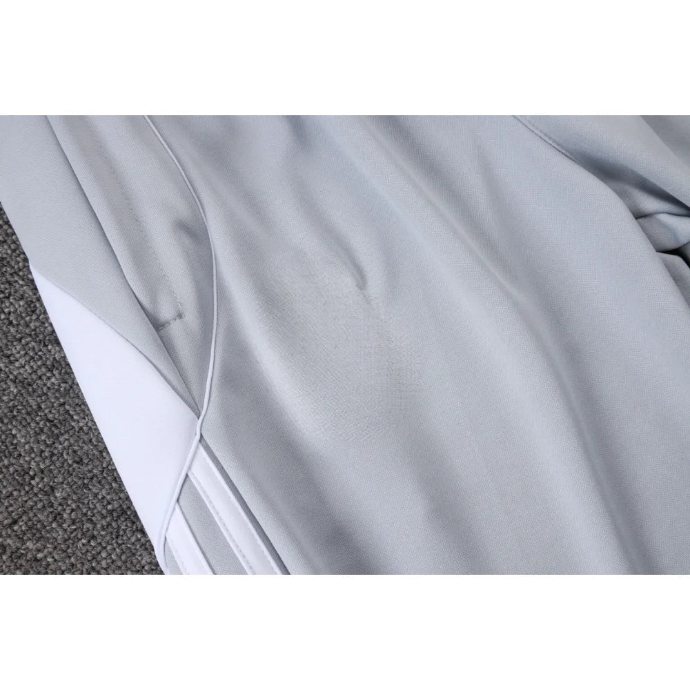 Chandal R.M. 25-26, cremallera completa, Modelo 14