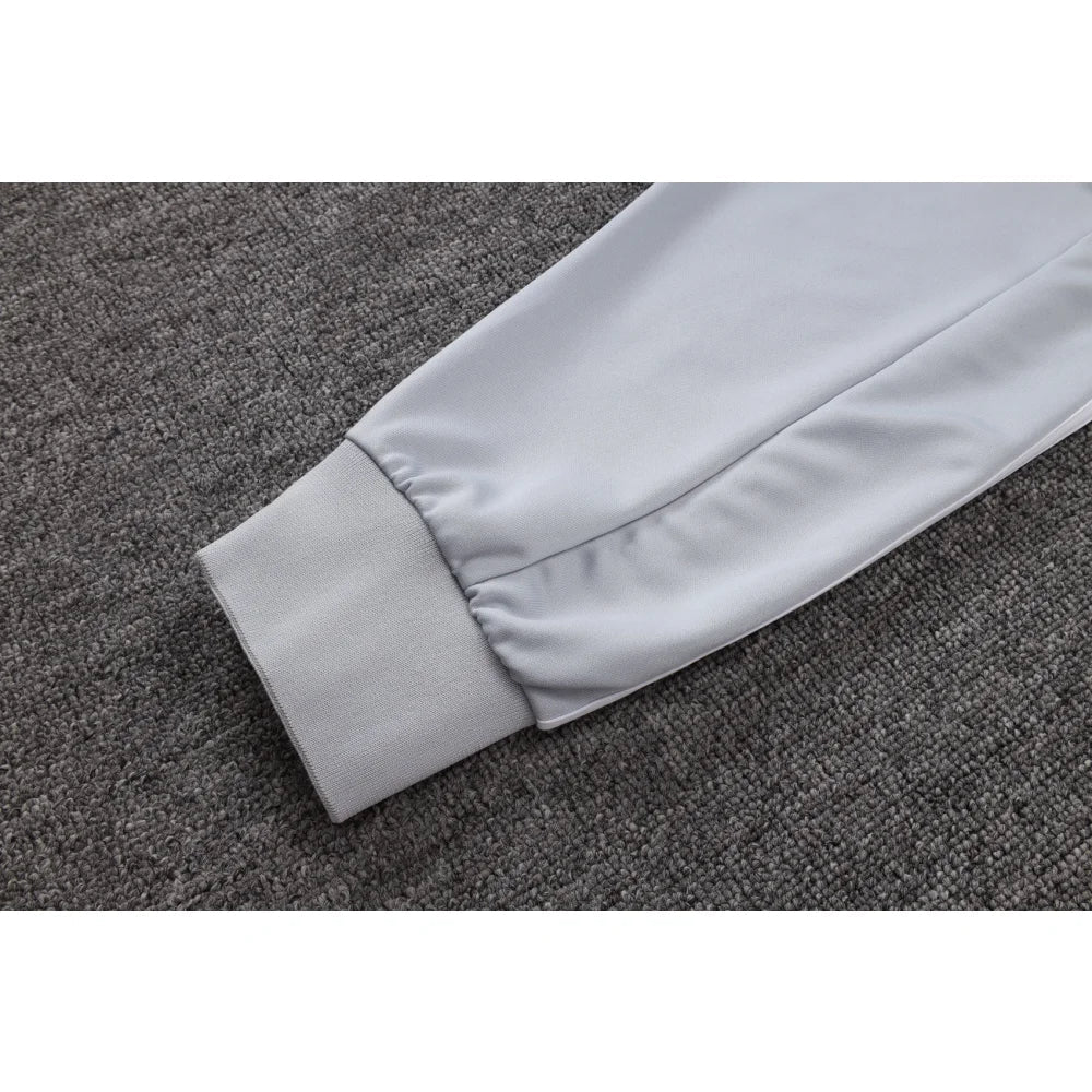 Chandal R.M. 25-26, cremallera completa, Modelo 14