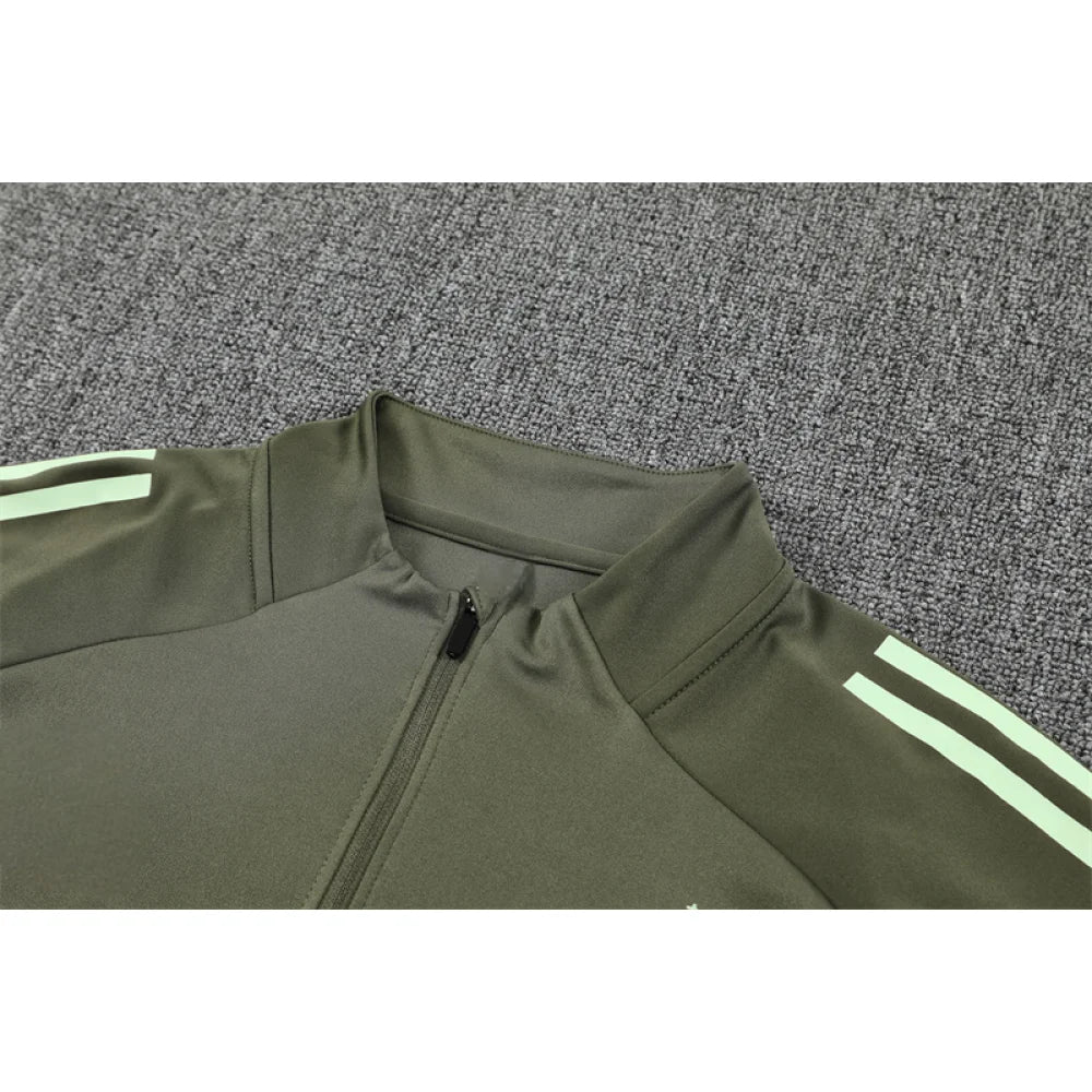 Chandal R.M. 25-26, media cremallera, Modelo 1