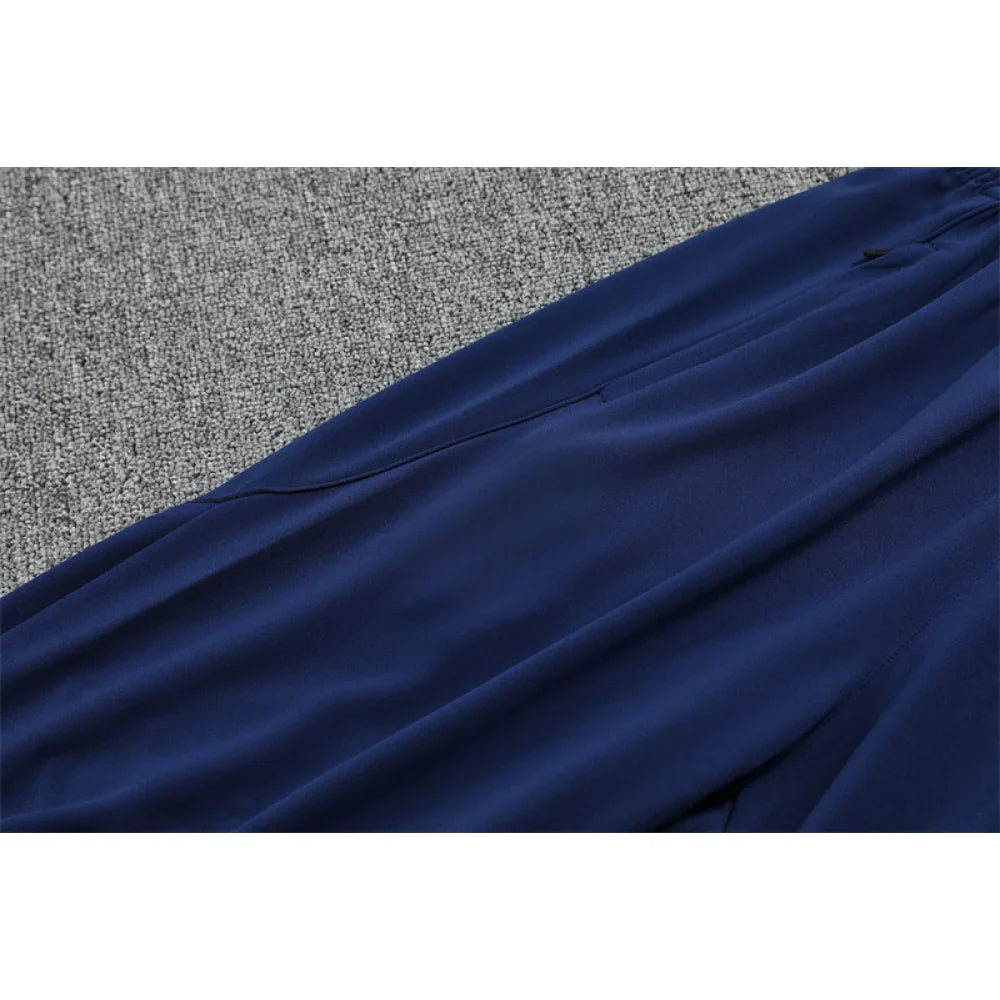 Chandal R.M. 25-26, media cremallera, Modelo 10