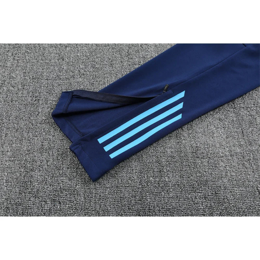 Chandal R.M. 25-26, media cremallera, Modelo 10