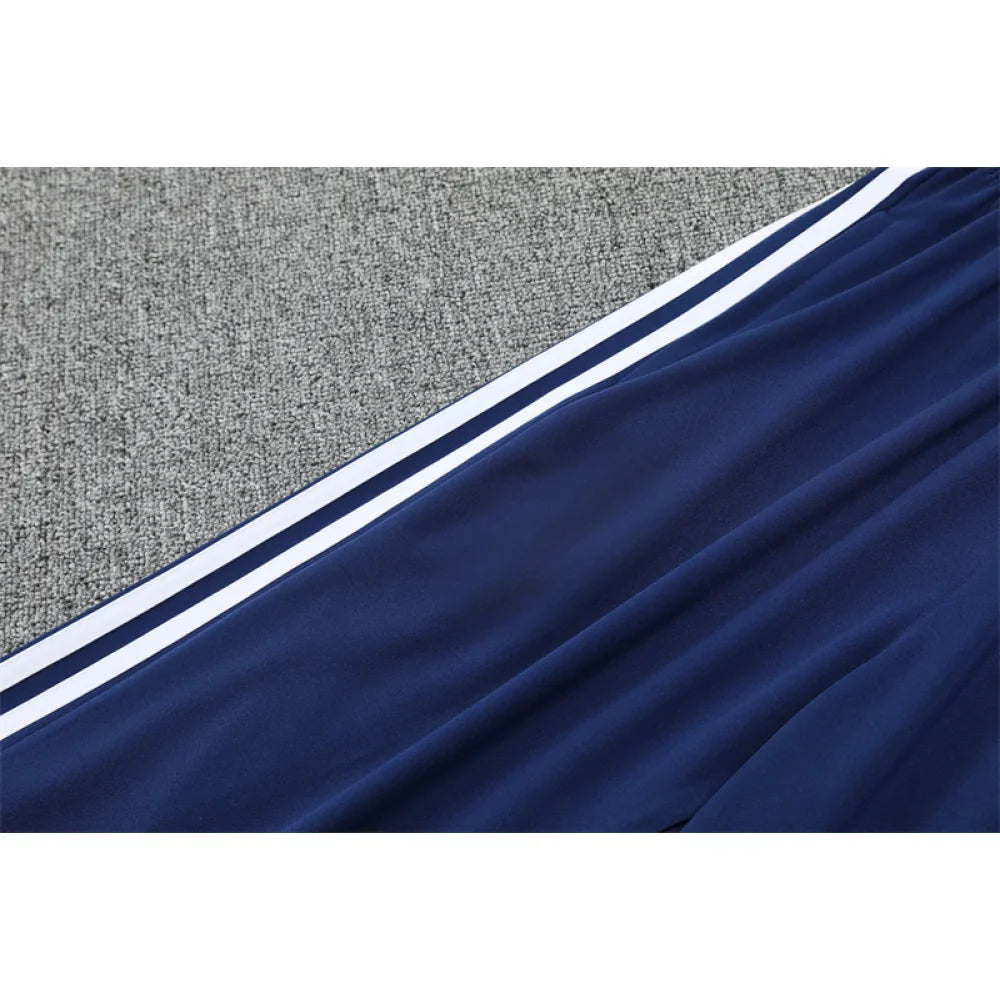 Chandal R.M. 25-26, media cremallera, Modelo 11