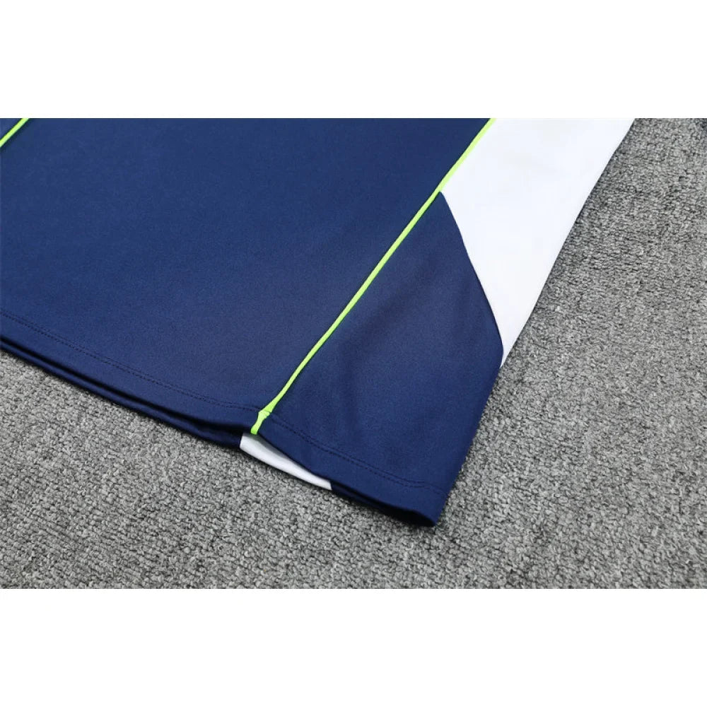 Chandal R.M. 25-26, media cremallera, Modelo 11