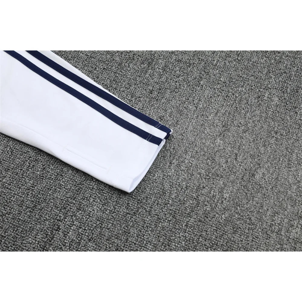 Chandal R.M. 25-26, media cremallera, Modelo 5