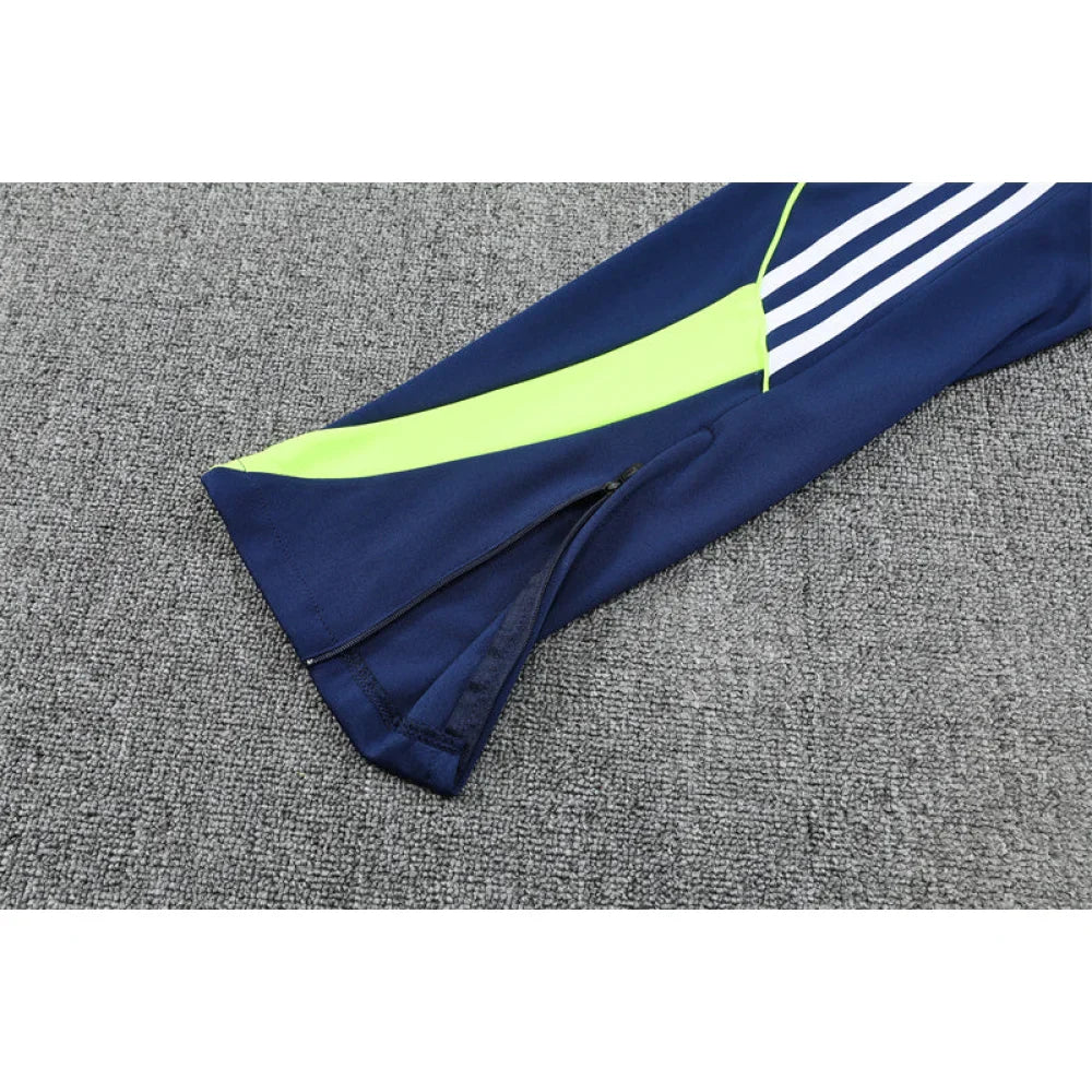 Chandal R.M. 25-26, media cremallera, Modelo 5