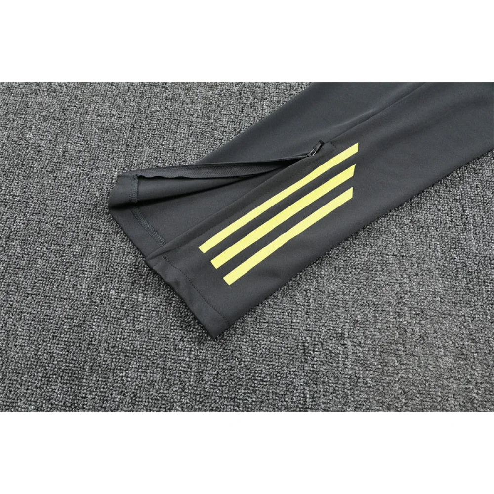Chandal R.M. 25-26, media cremallera, Modelo 9