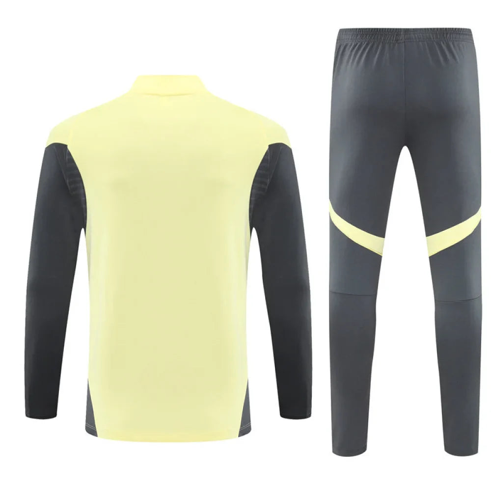 Chandal R.M. 25-26, media cremallera, Modelo 9