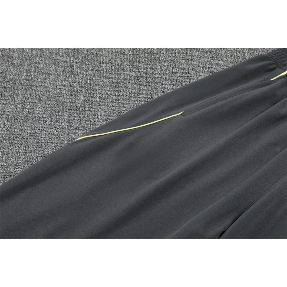 Chandal R.M. 25-26, media cremallera, Modelo 9