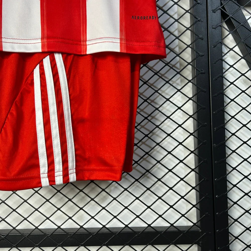 Equipaci�n Bayern Munich 25-26, Local, Ni�o