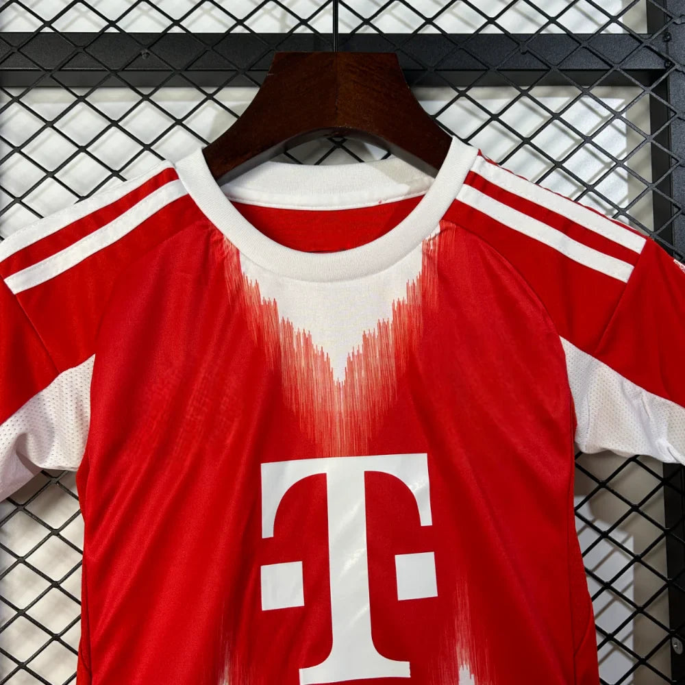 Equipaci�n Bayern Munich 25-26, Local, Ni�o