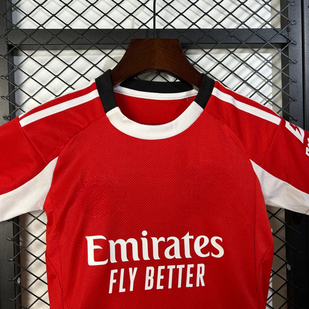 Equipaci�n Benfica 25-26, Local, Ni�o