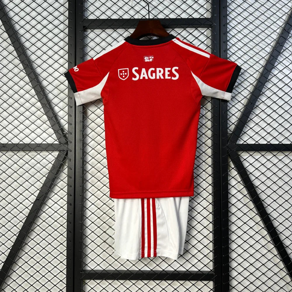 Equipaci�n Benfica 25-26, Local, Ni�o