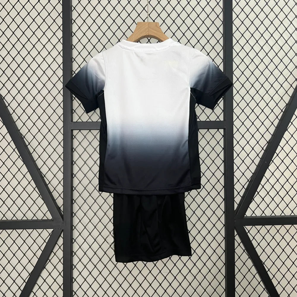 Equipacion Corinthians 24-25, Local, Nino