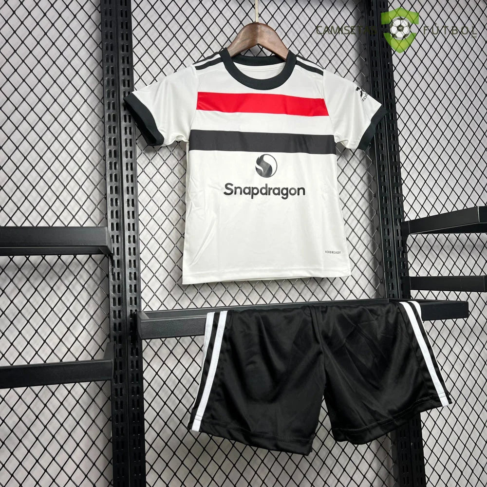 Equipacion Manchester United 24-25, 3a Equipacion, Nino