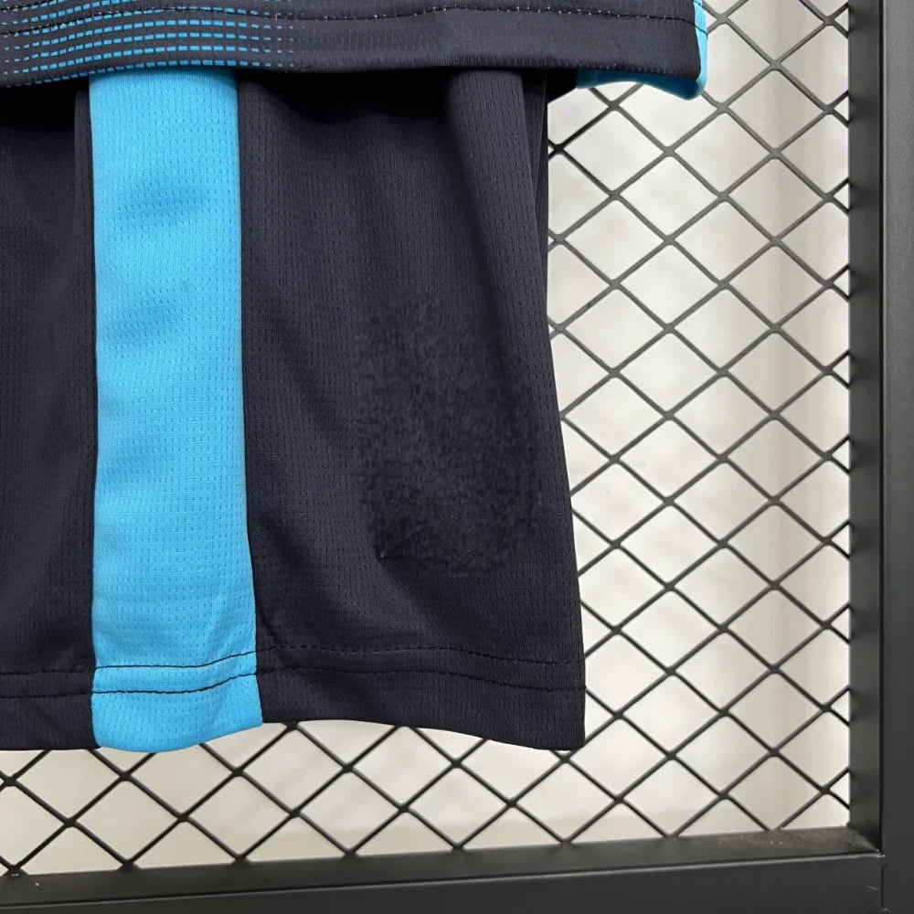 Equipacion Marseille 25-26, Visitante, Nino