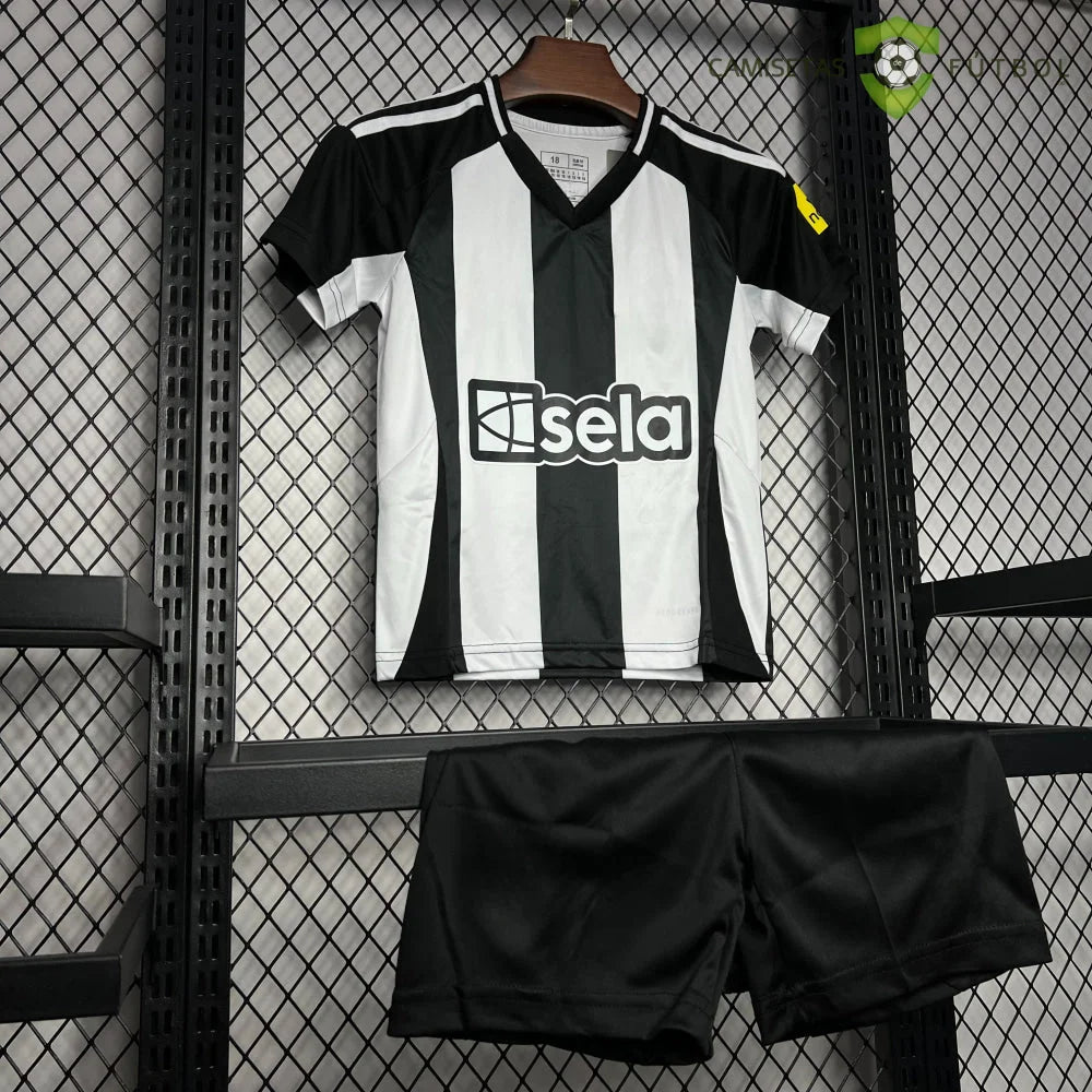 Equipacion Newcastle 24-25, Local, Nino