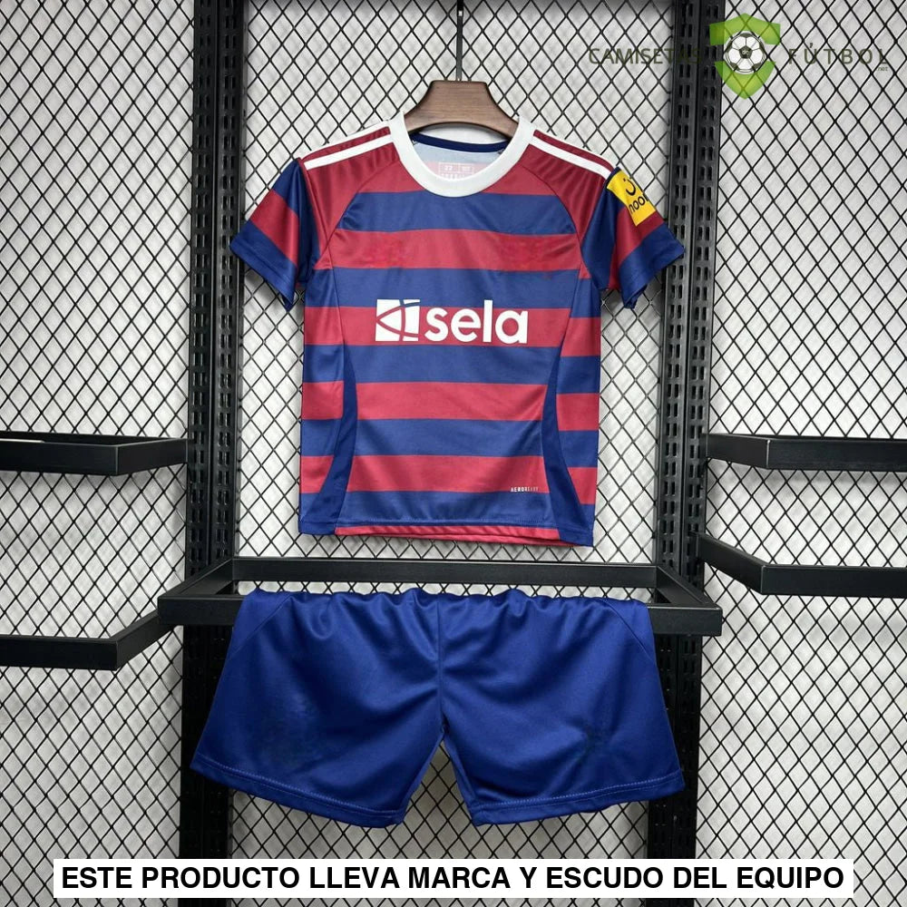 Equipacion Newcastle 24-25, Visitante, Nino