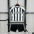 Equipaci�n Newcastle 25-26, Local, Ni�o