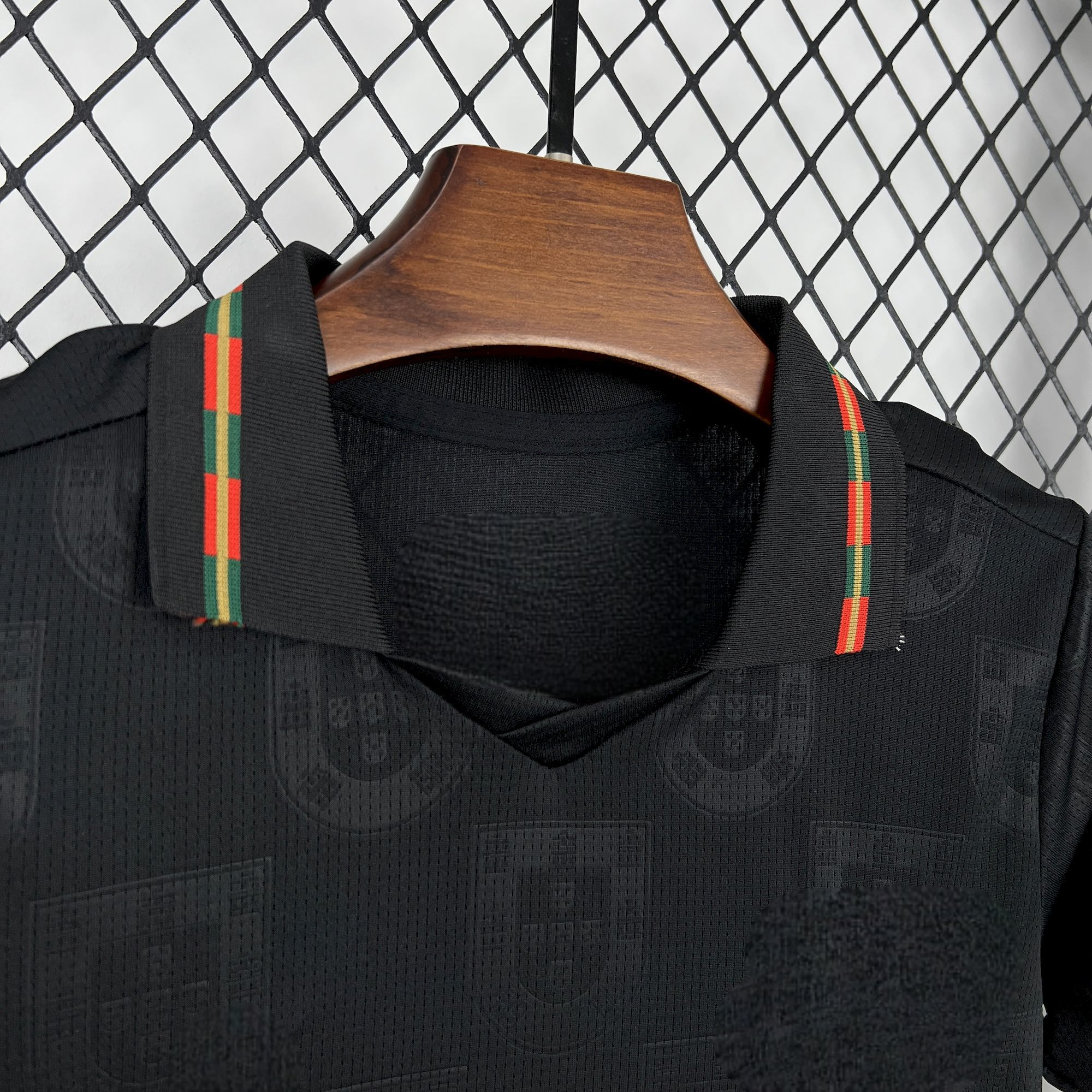 Equipaci�n Portugal 25-26, Edici�n Especial, Ni�o, Pantera Negra