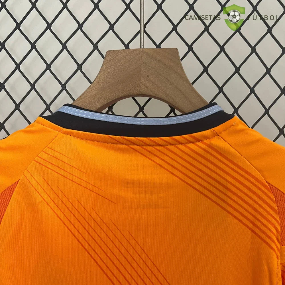Equipacion R.M. 24-25, Visitante, Nino